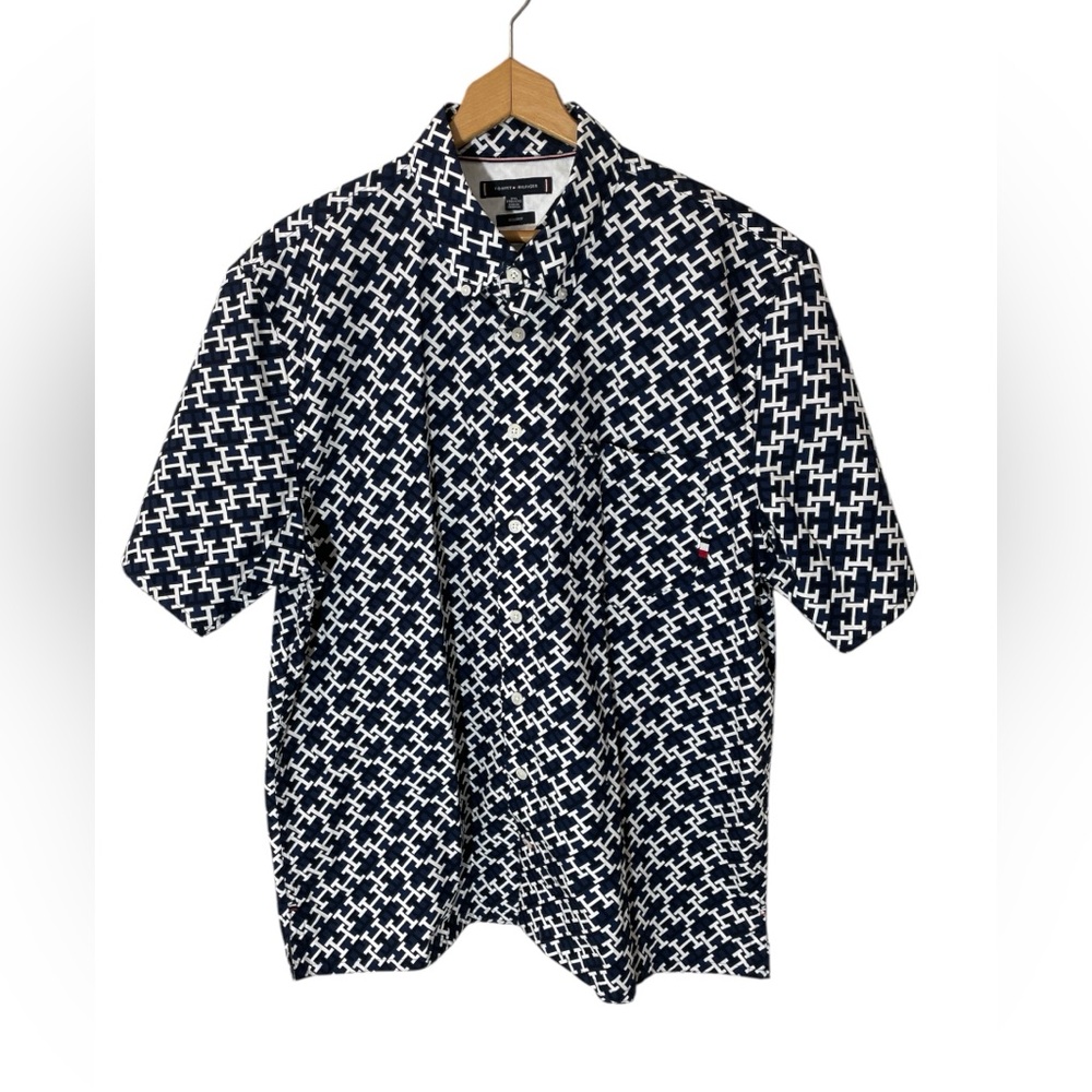C40- Men’s XXL Navy & White Patterned Shirt Regular Fit